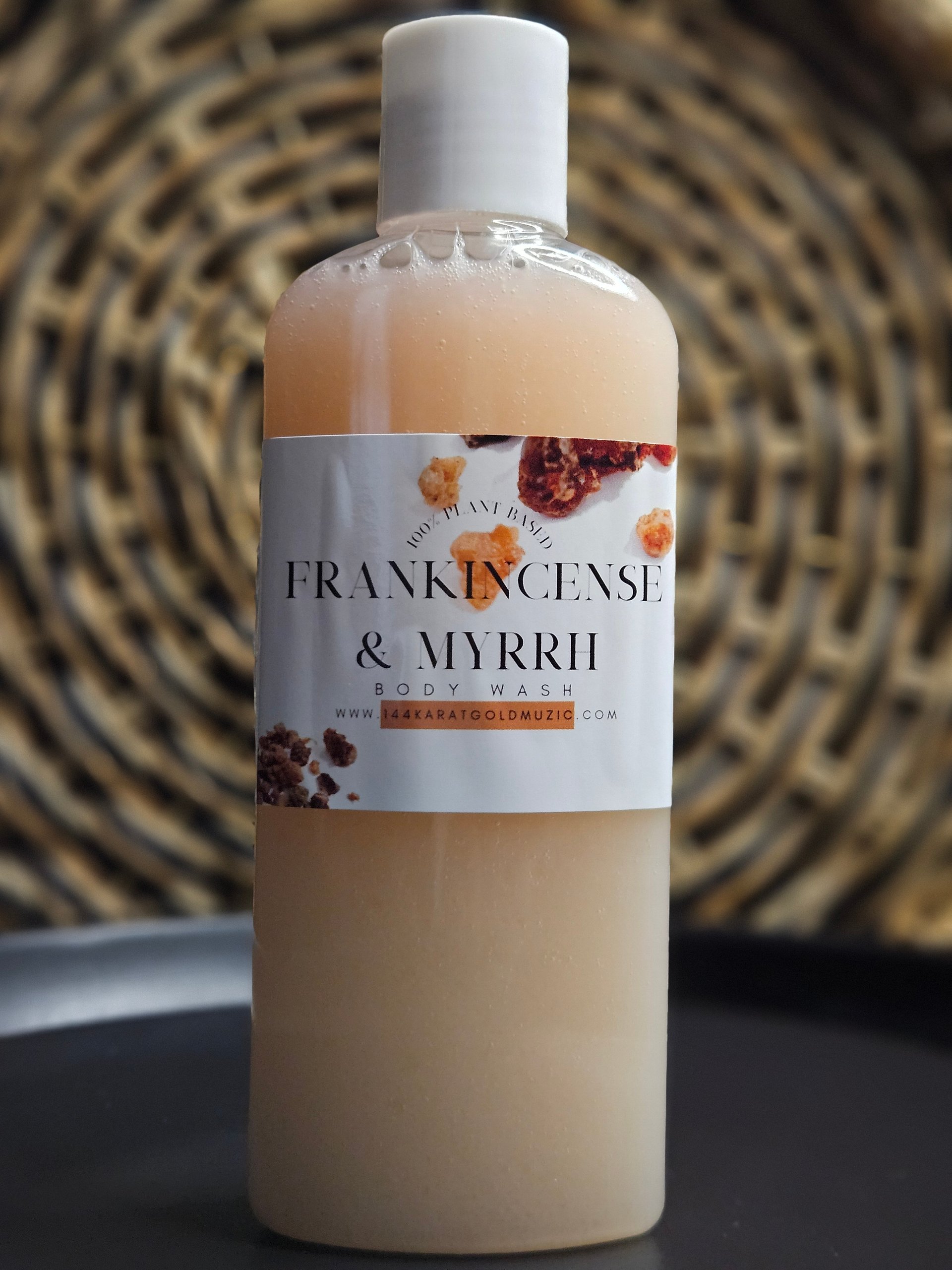 BIG FRANKINCENSE & MYRRH BODY WASH product image (1)