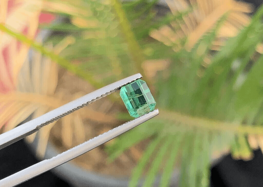 GREEN NATURAL TOURMALINE EMERALD CUT TRANSPARENT GEMSTONE FOR RING, 0.90 CARAT product image (2)