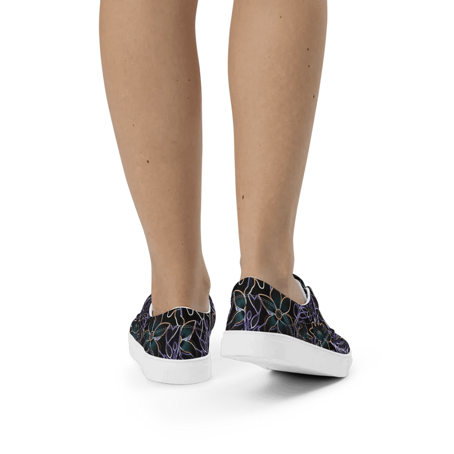 Trippy Dark Florals/Women's Lace-Up Canvas Shoes by Allcolor product image (7)