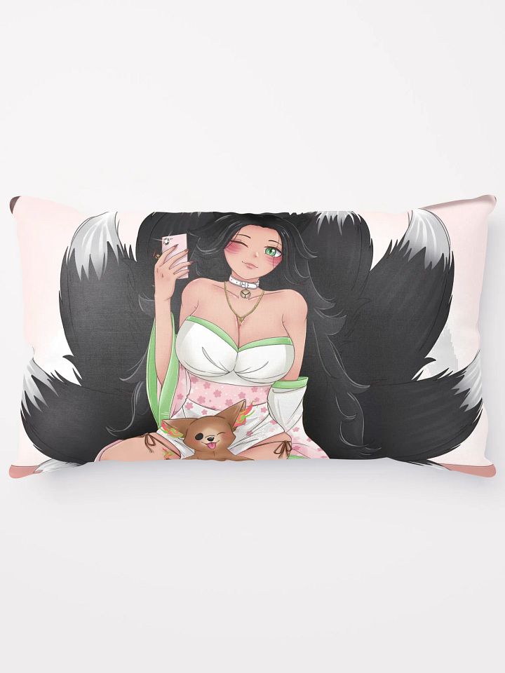 002 Pillow product image (1)