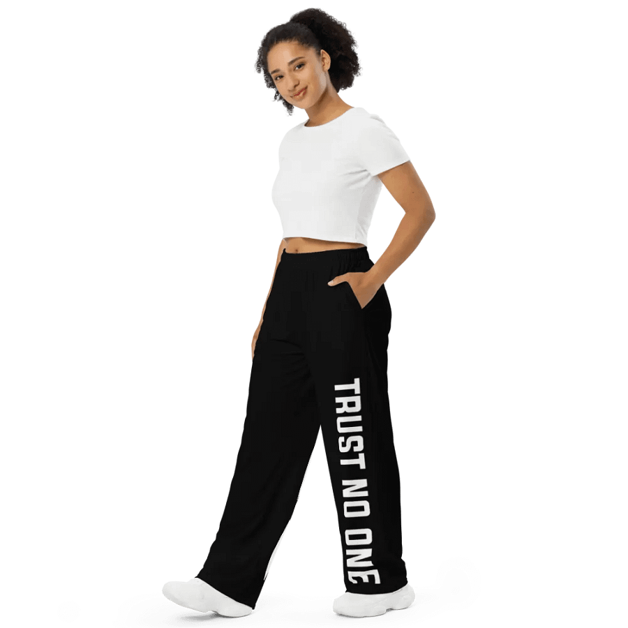 BLACK TRUST NO ONE product image (10)