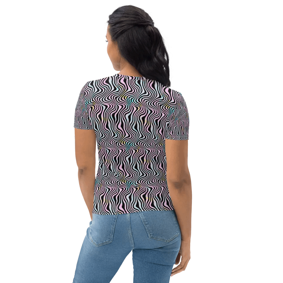 Ladies T shirt all over print wavy turquoise pink and black design ideal for light travel and slimming look product image (7)