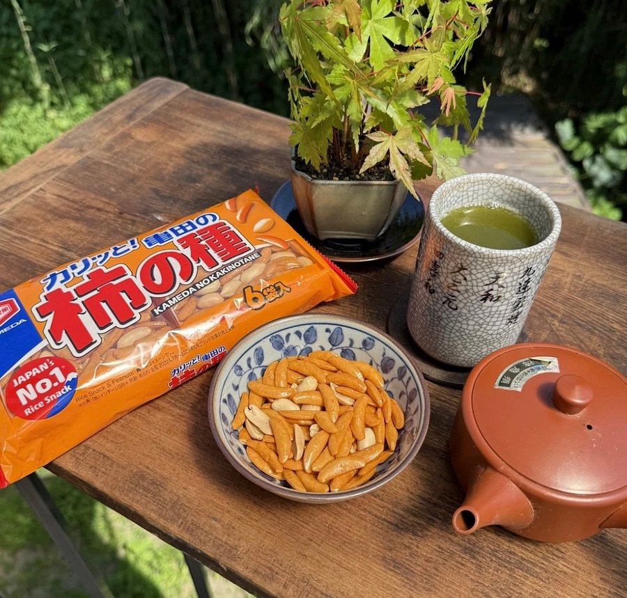 🎎 Kameda Kaki no Tane 6-Pack – Japanese Rice Crackers & Peanuts Snack product image (5)