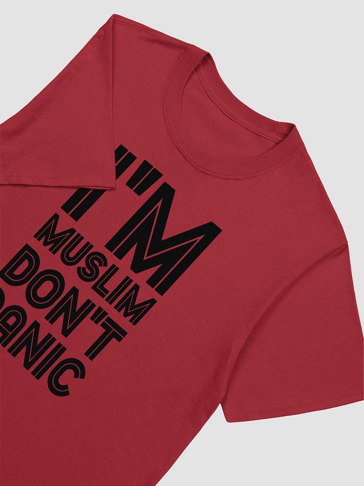 I Am Muslim, Don't Panic Unisex T-Shirt product image (2)