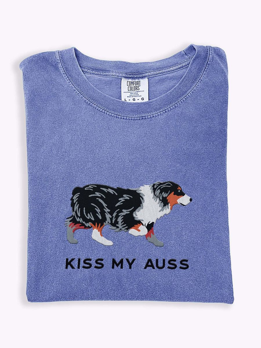 Kiss My Auss T-Shirt(Embroidered) of an Australian Shepherd(Tricolor) product image (1)