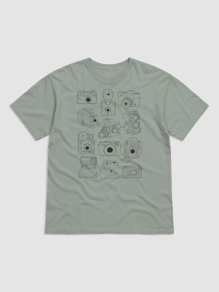 Vintage Photography and Cameras T-Shirt | Vintage-Style Dark and Light Academia Shirt for Photography and Camera Enthusiasts product image (2)