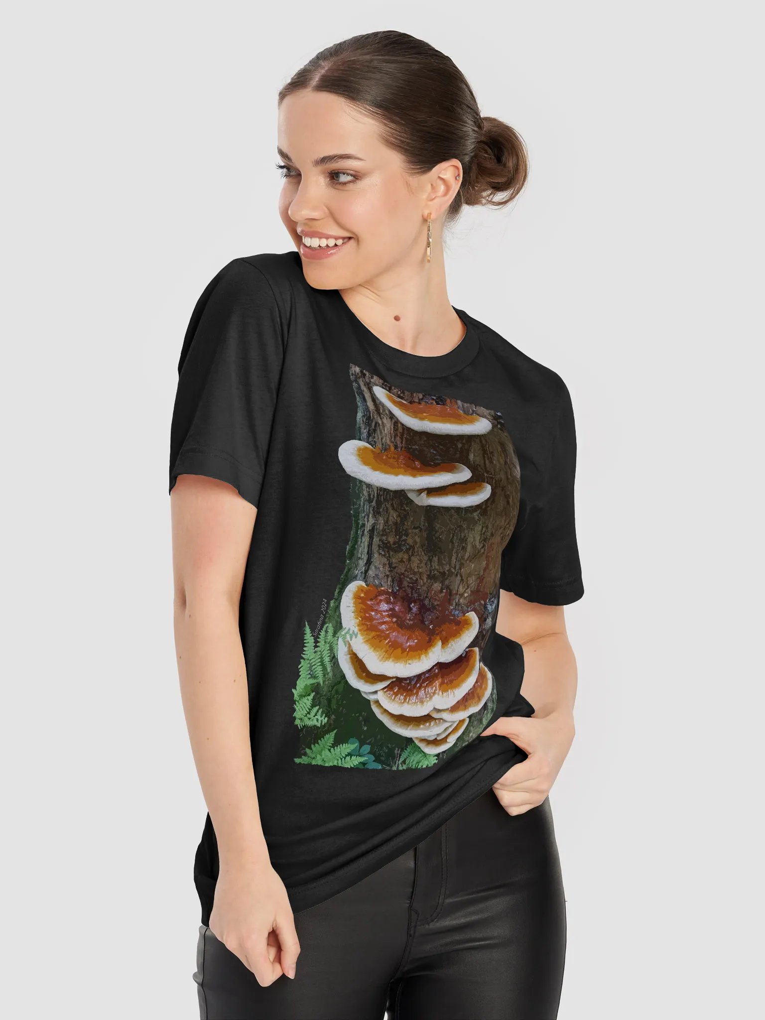 Reishi Black t-shirt product image (8)