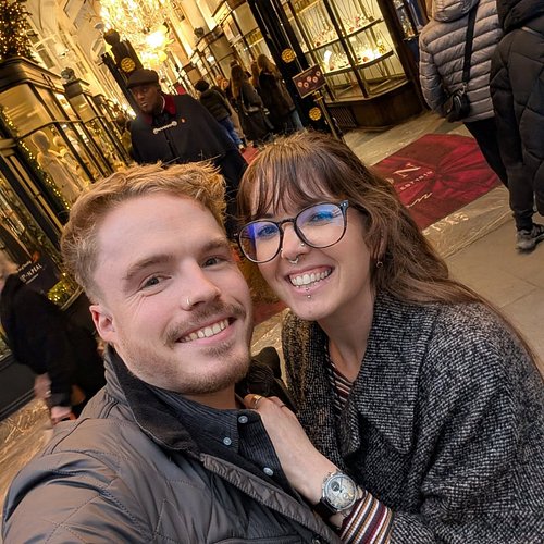 An absolutely amazing weekend in London with my beautiful girlfriend, Lizziy, for her to buy her first watch! A gorgeous @stu...