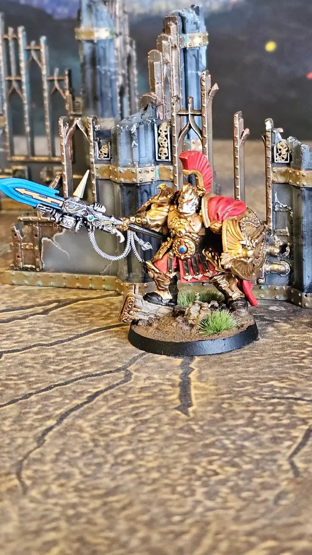 The Shield Captain is ready for BATTLE. What.do you think? #adeptuscastodus  #shieldcaptain  #hobbypainter  #warhammer40k  #warhammercommunity  #miniature  #hobbypainting  #gamesworkshop  #citadel  #warhammer  #finished 