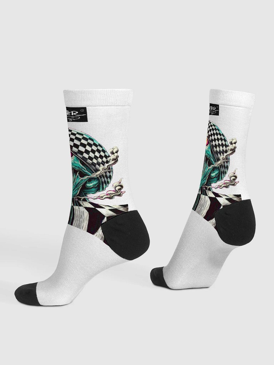 O.G. Skater ‘Flaming Skull’ Crew Socks – Bold & Sustainable product image (4)