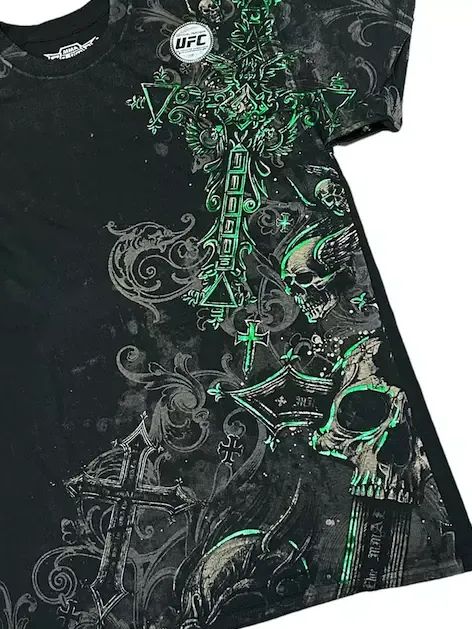 Rare MMA ELITE Black Green Foil Skulls Cross Short Sleeve Y2K T-shirt NWT product image (2)
