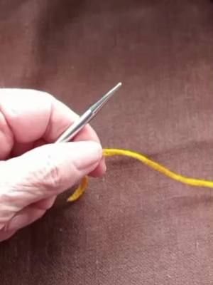 the easy cast on #knittok #knittingtiktok #knitting #Knitting 