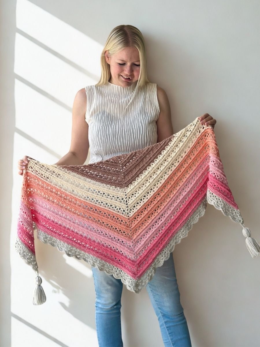 Dreamy Days Shawl product image (2)