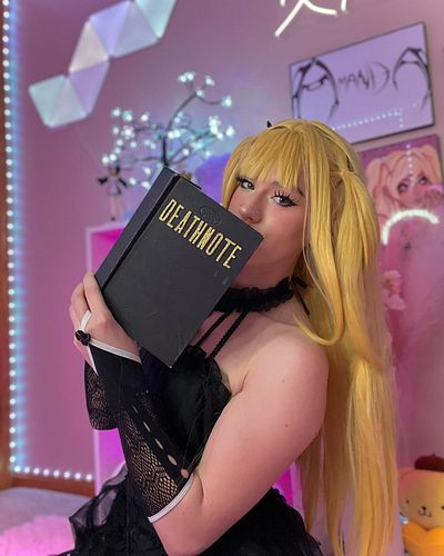 •🖤I’ll work hard to make you love me”🖤•
•
•
Last night I got to FINALLY cosplay as Misa from Deathnote🥰 I am so excited, I’ve...