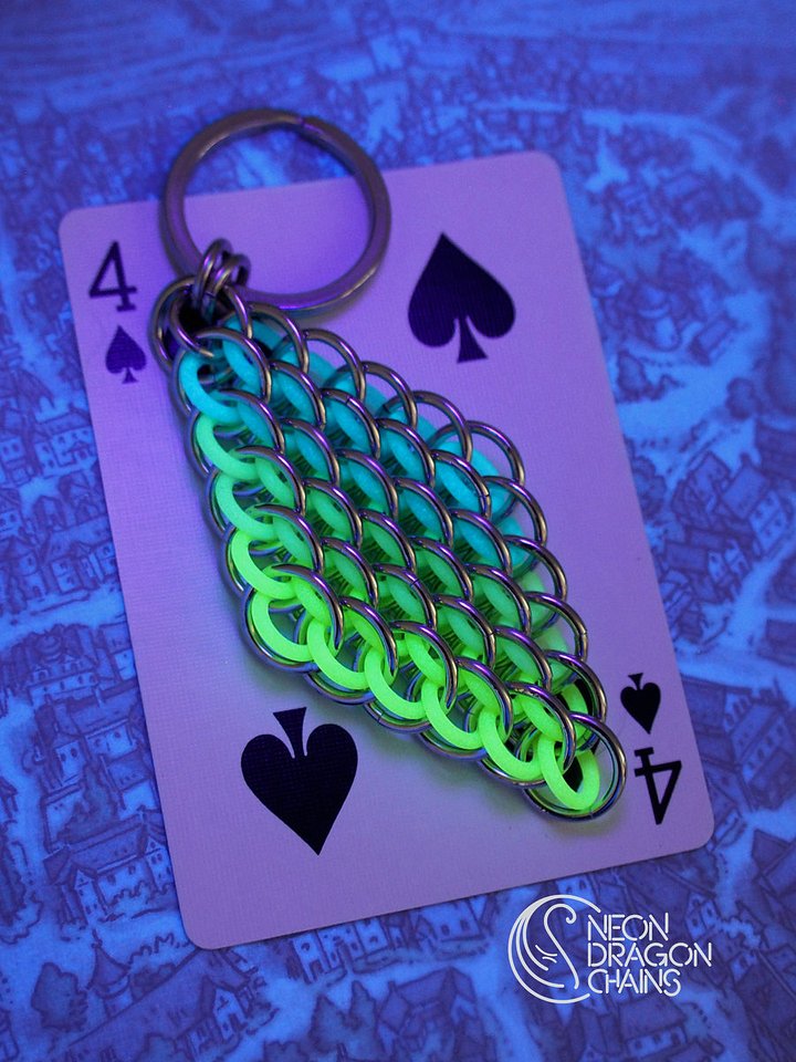 Dragon Diamond Keychain / Glow In The Dark product image (1)