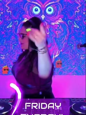 Ready for FRI-YAY? 🔥 #trancemusic #trancefamily #DJ #party #musicatrance #bass #techno #rave #livestream #DJane #familiatrance #musictok 