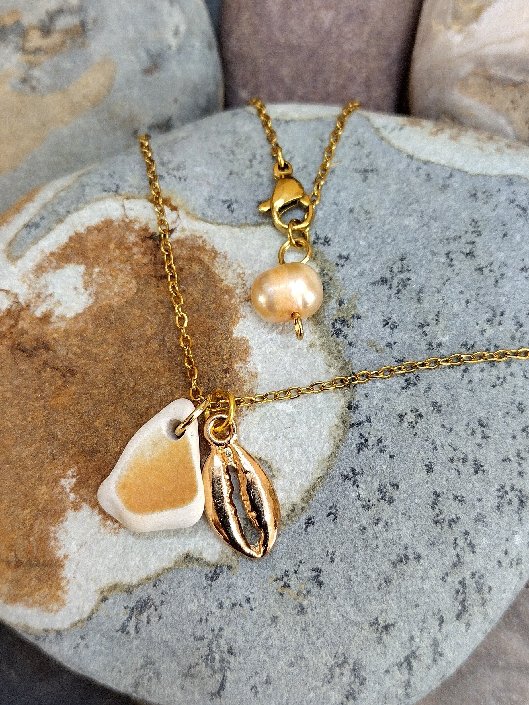 SEA GLASS NECKLACE product image (1)