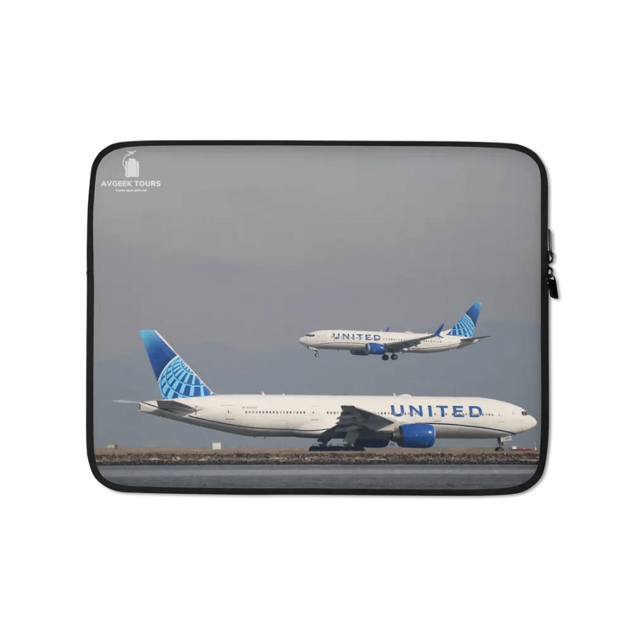 United Skies Laptop Sleeve product image (1)
