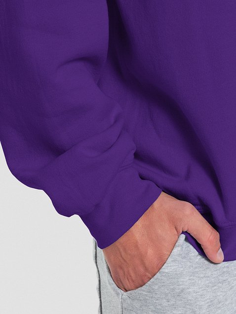 Photo showing Gildan Classic Crewneck Sweatshirt