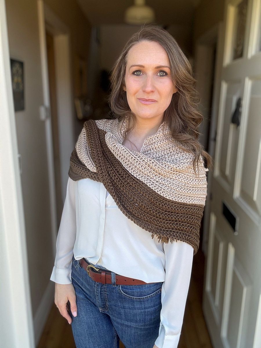 CROCHET PATTERN & VIDEO/ Willow Shawl / Easy Triangle Shawl Crochet Pattern product image (3)
