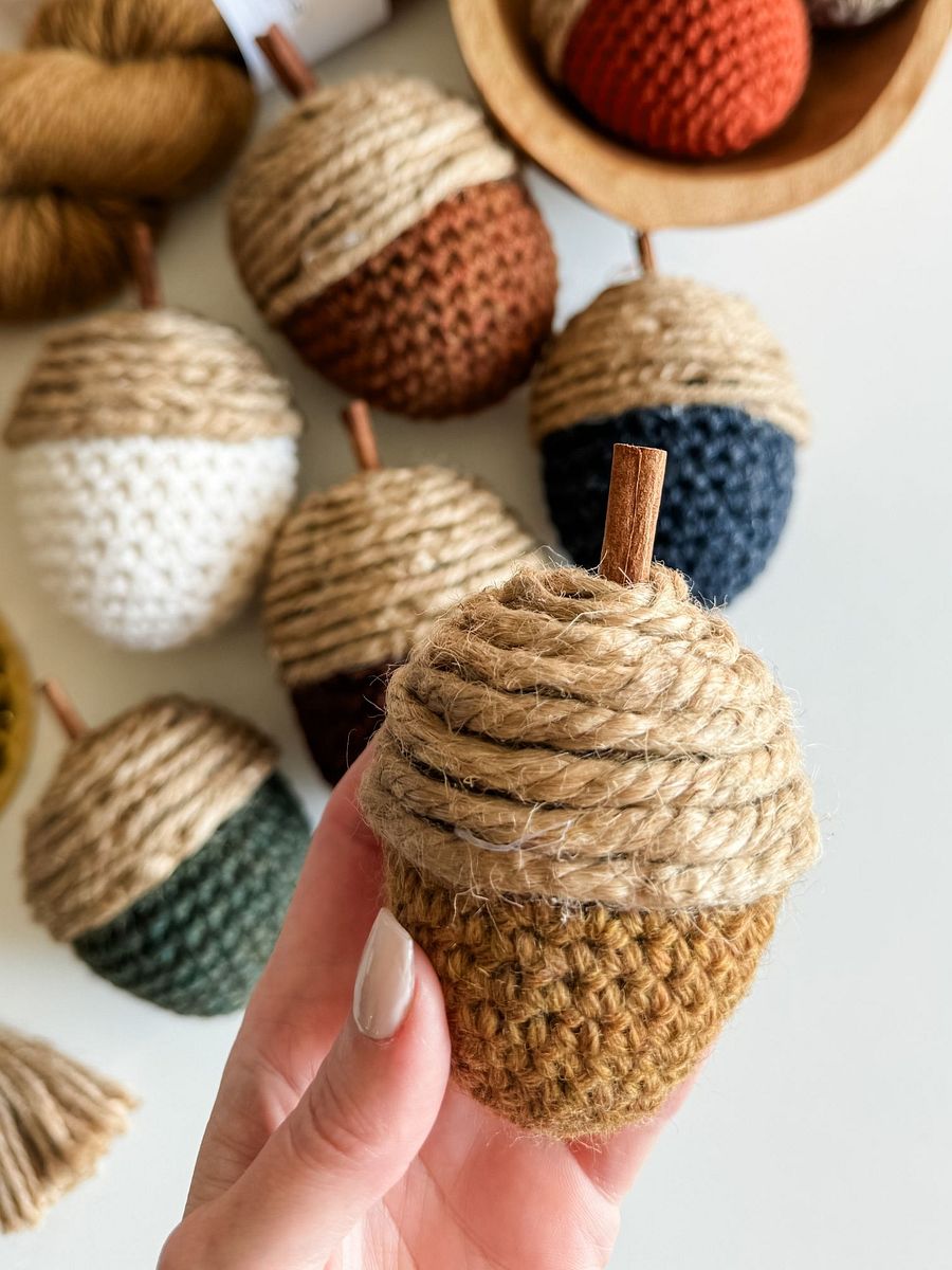 Rustic Farmhouse Acorns Crochet Pattern product image (10)