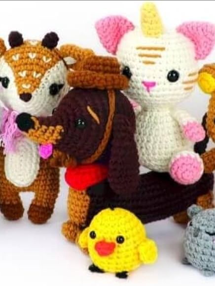 Farmyard Friends: Crochet Amigurumi Farm 10 Animal Patterns product image (2)