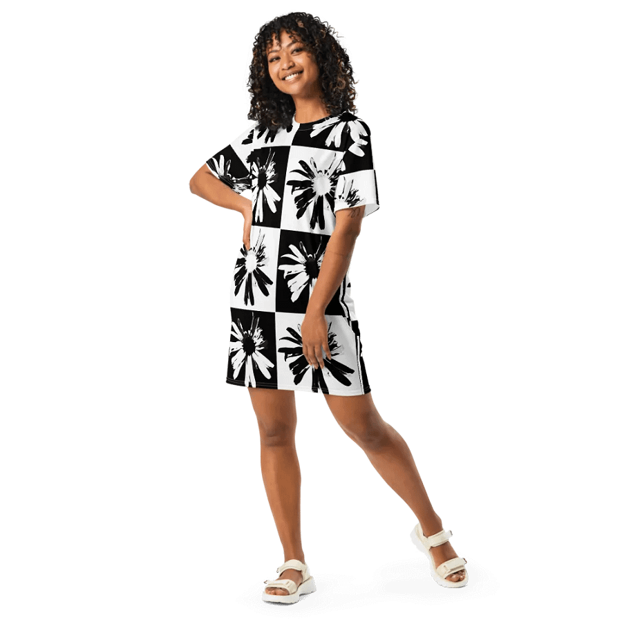 Abstract Black and White Daisy Flowers Ladies T Shirt Dress product image (11)