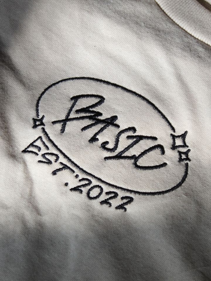 BASIC Paper Plain T-Shirt product image (2)