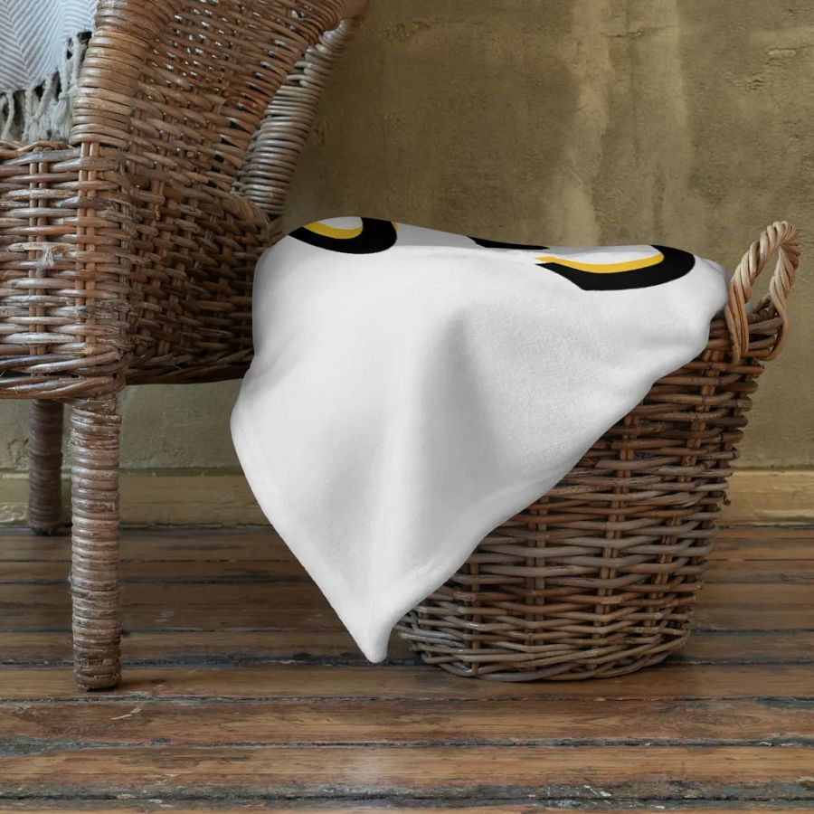 GoldenRhyno blanket product image (10)