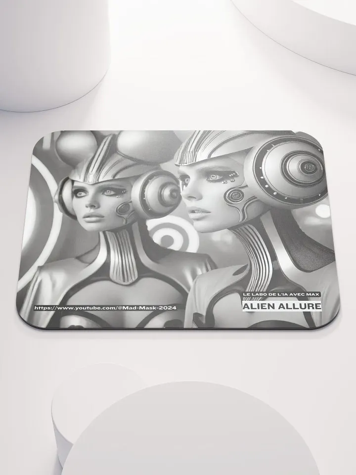 Classic Mouse Pad : Alien Allure product image (1)