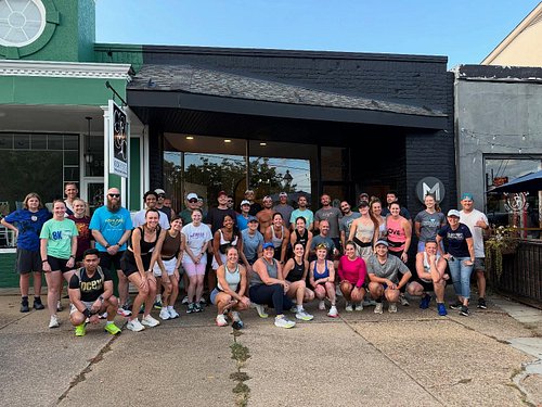 Thanks for running with us, squad. 🙌

And thanks for @fleetfeetrichmond and @altrarunning for hosting JBRC’s first shoe demo....