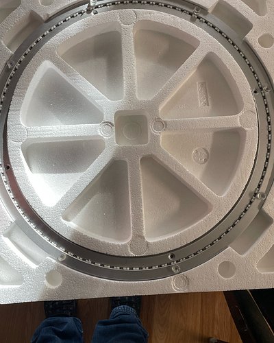 I may have bought a commercial turntable bearing to make a large turntable to 3D scan myself with. 

deadpixel mod for BG3???...