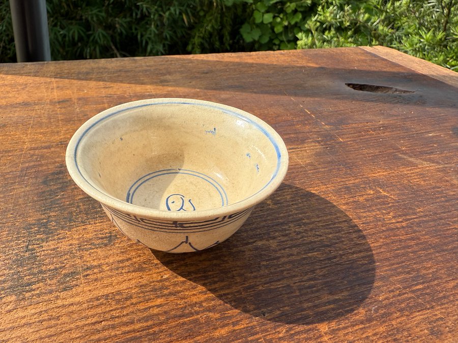 🎎 Hand-Painted Guinomi Sake Cup – Showa Era – Japan Antique Roadshow product image (7)