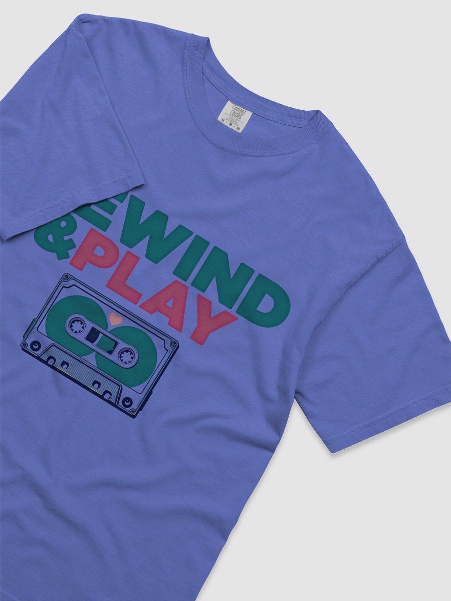 Rewind & Play Cassette Heart T-Shirt product image (5)