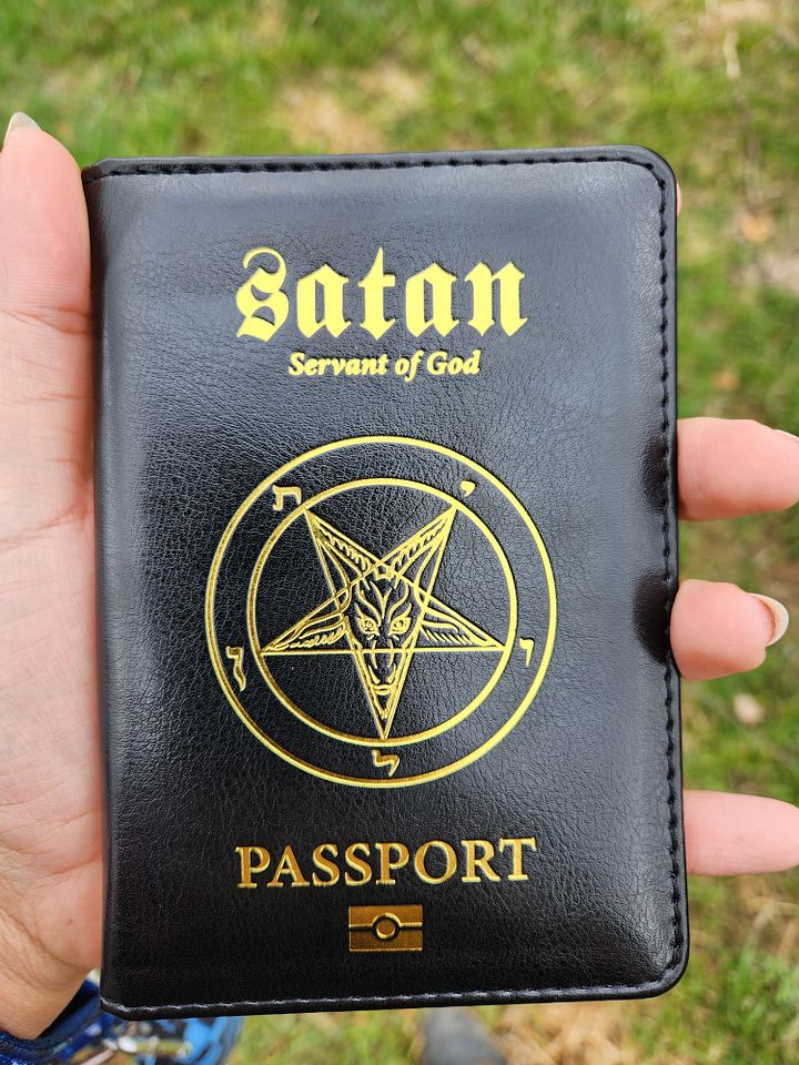 Servant of God Passport Cover product image (1)