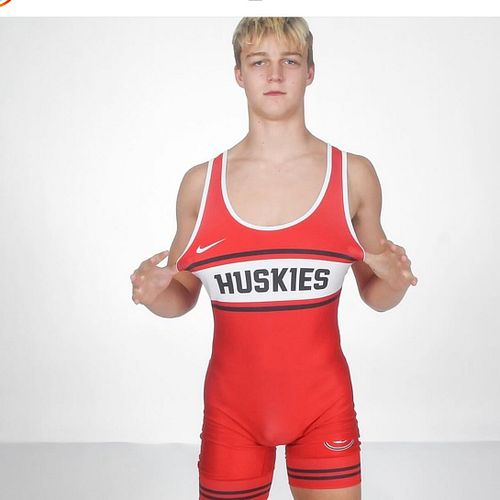 #wrestling #wrestlerlife #wrestlinggear #wrestlingteam #wrestlingcommunity #collegewrestling #abs #amatuerwrestling #wrestler...