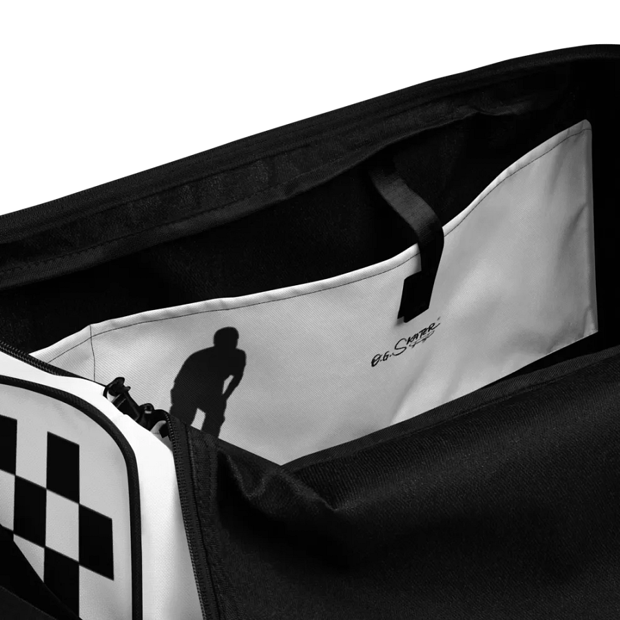 [black] Classic Duffle Bag – Built for the Streets, Ready for the Session. product image (7)