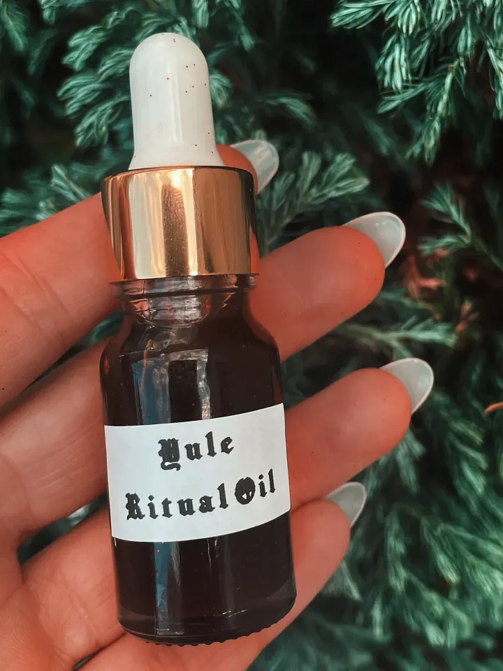 Yule Oil product image (1)