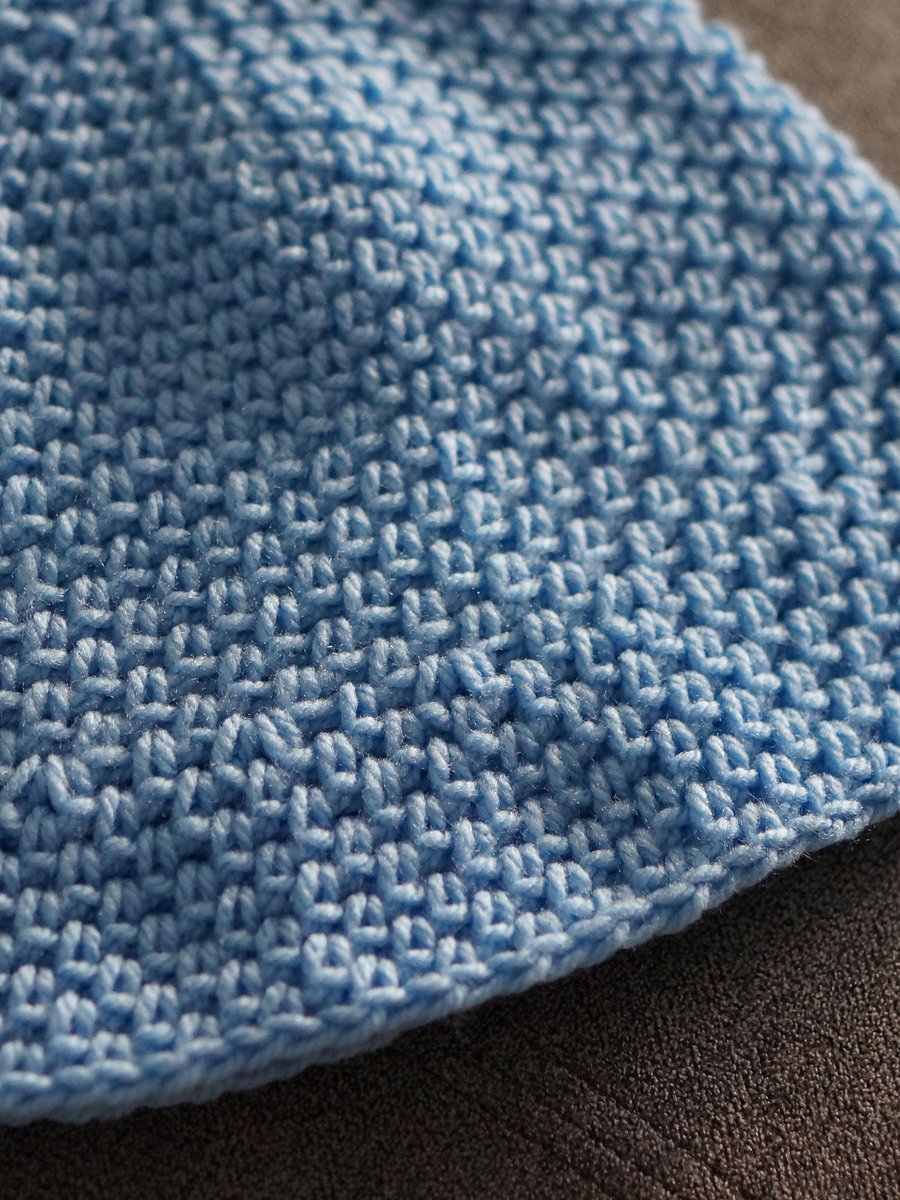 Moss stitch bucket hat pdf pattern product image (2)