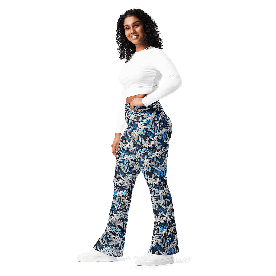 Blue White Garden Flare Leggings product image (10)