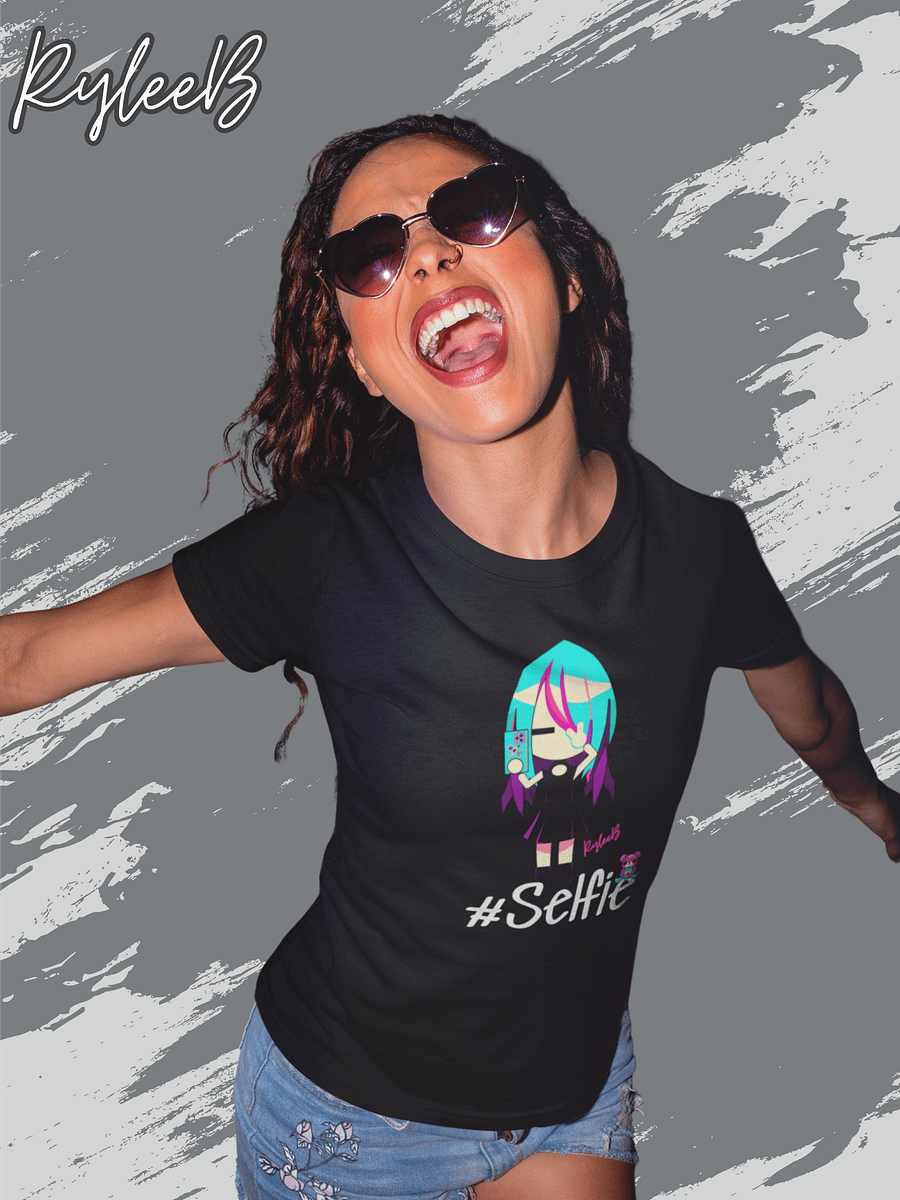 Selfie T-shirt - Hashtag Selfie by RyleeB product image (2)