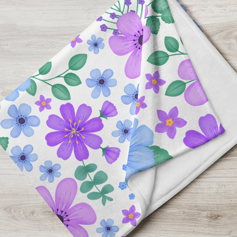 Vibrant Floral Blooms Blue Mauve Purple Blanket - White product image (6)
