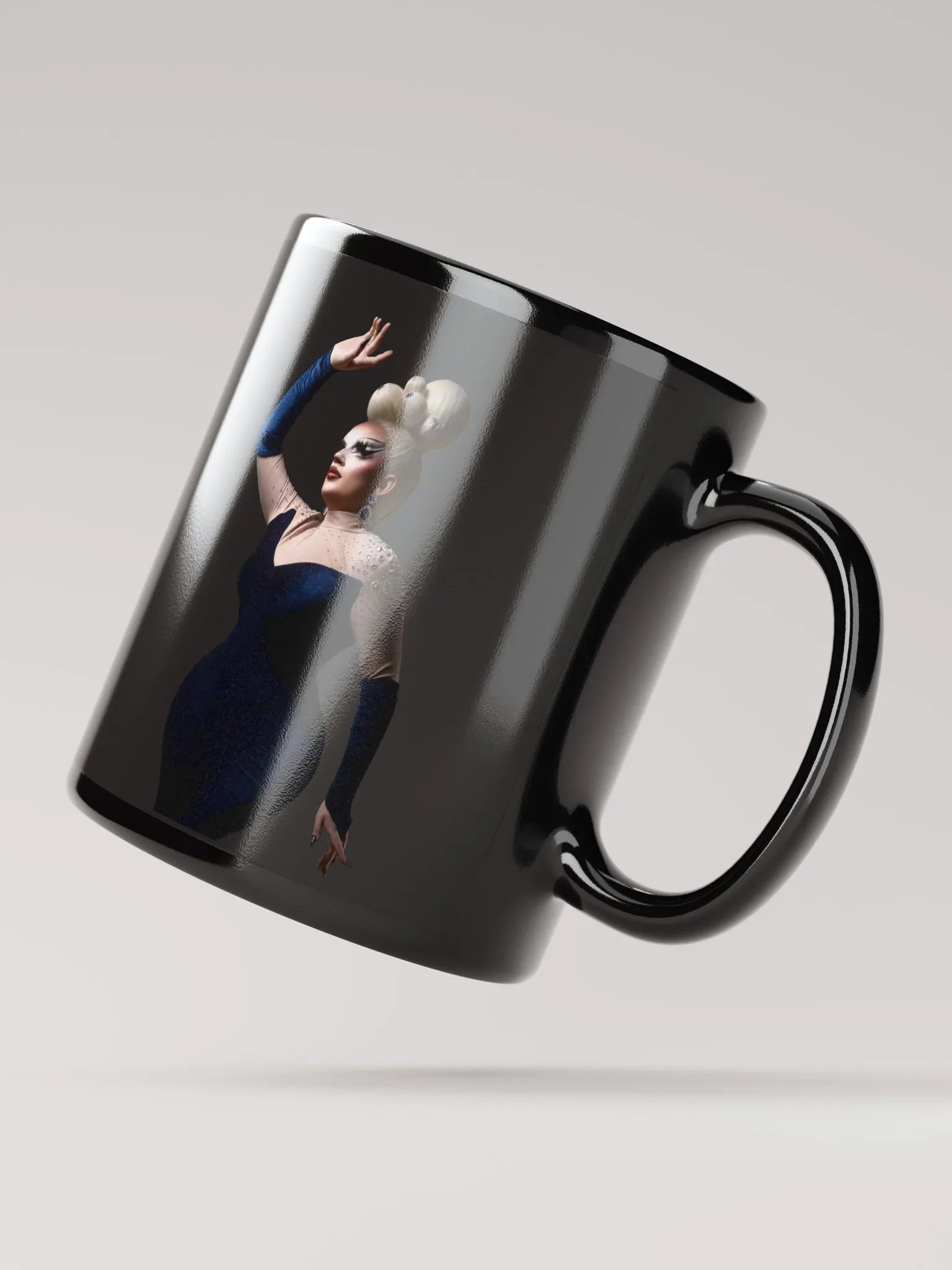 Dussy 2025 Mug product image (4)