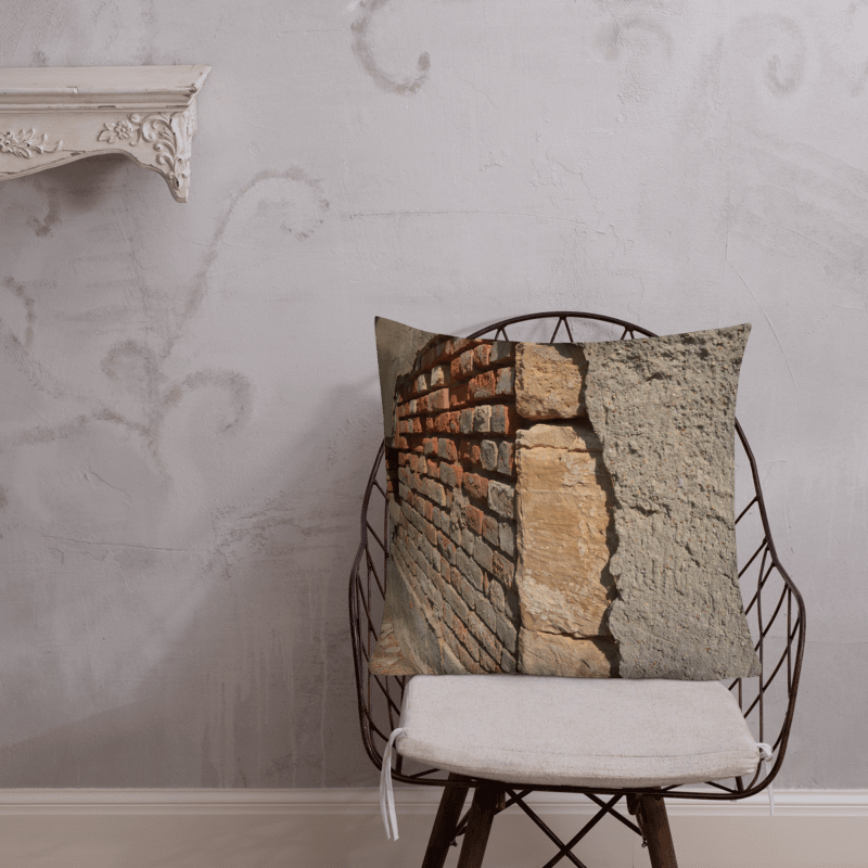 Premium-Kissen - Beschädigte Steinwand product image (5)