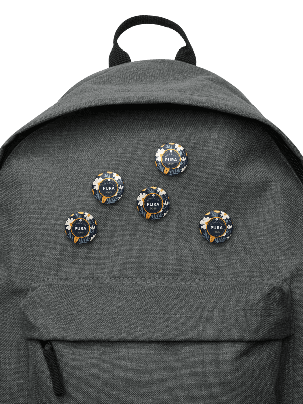 "Adoración Pura" 2025 White Flora Navy Pin Buttons | Spanish product image (2)