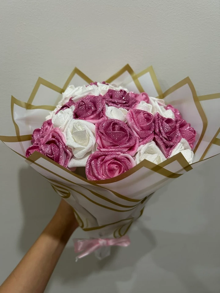 Pink & White Glitter Bouquet product image (1)