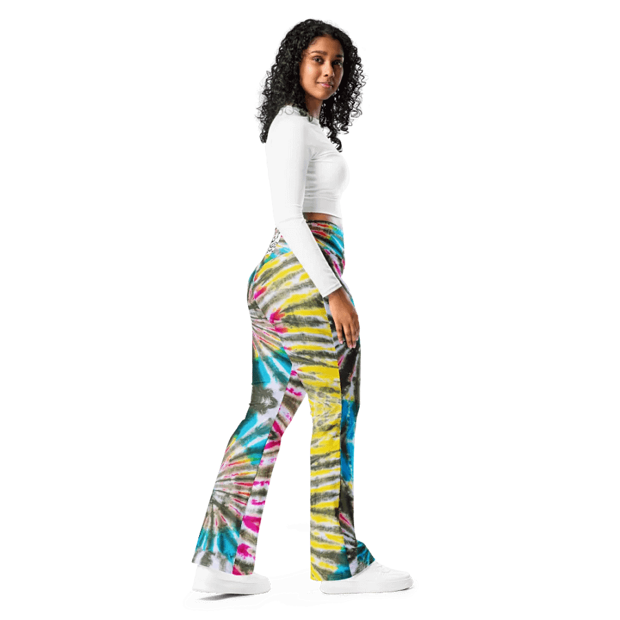 Cosmic Burst Flare Leggings product image (5)