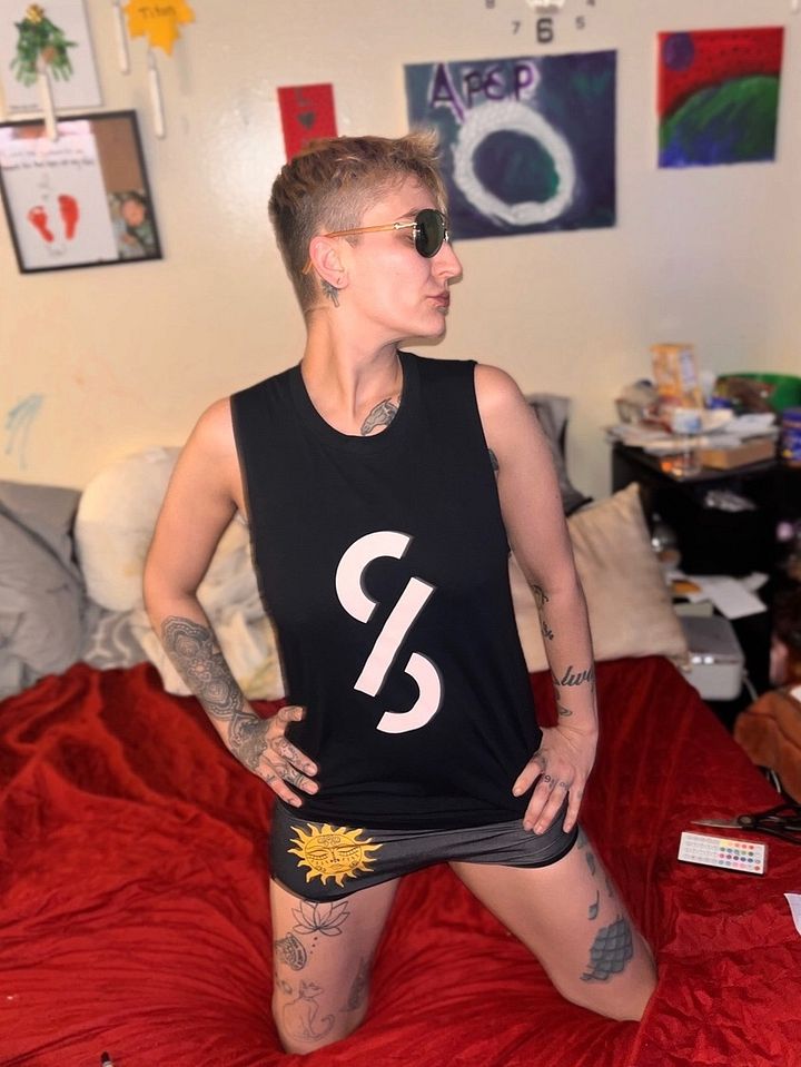 CLAUDY BEATS SYMBOL MUSCLE TANK product image (1)