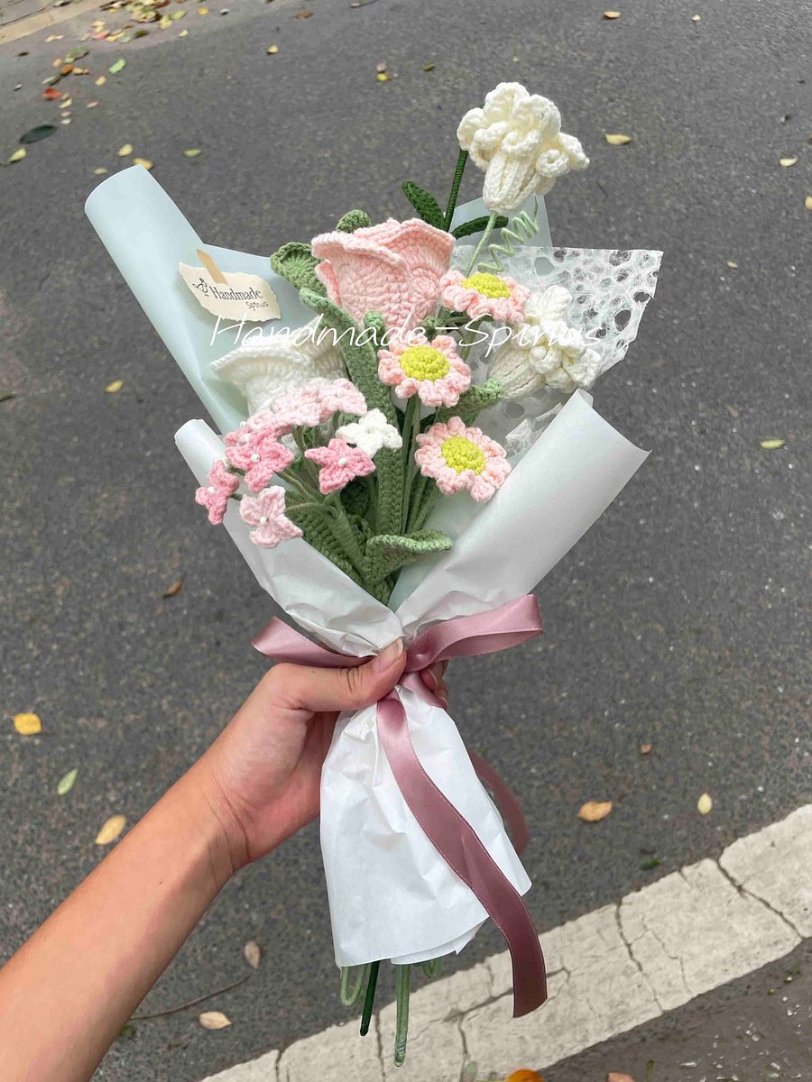 Pink Dream Crochet Knit Bouquet product image (3)