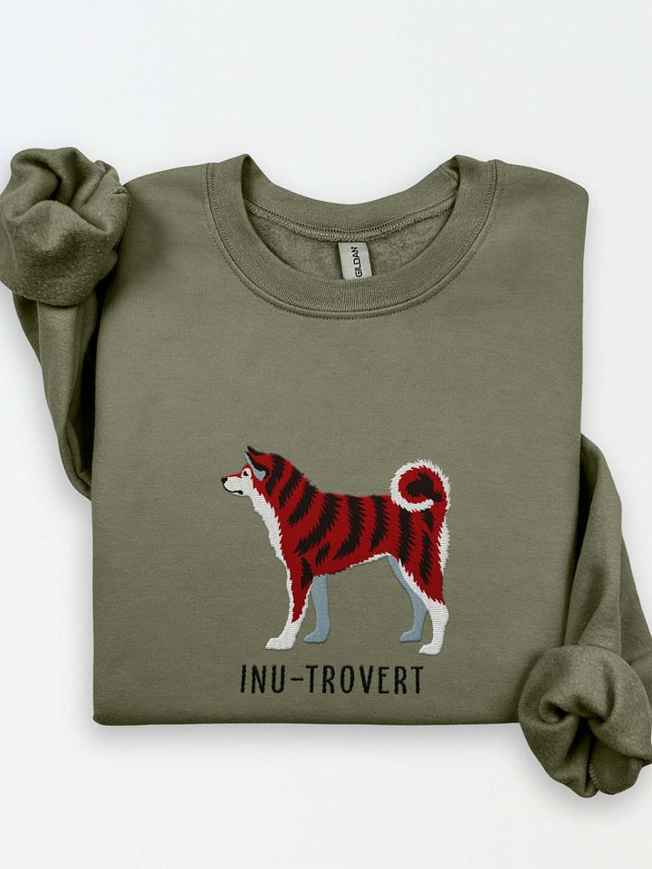 Inu-Trovert Sweatshirt (Embroidered) of a Japanese Akita Inu(Red Brindle) product image (1)